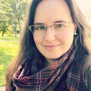 Meet your Posher, Lori